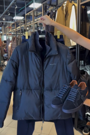 Men’s Black Regular-Fit Polyester Puffer Jacket